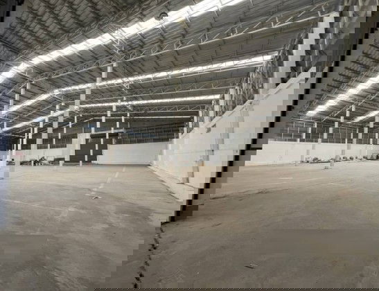 รูป ให้เช่าโกดังขนาดใหญ่ ริมถนนซอยพระยาสุเรนทร์ รามอินทรา 109 / พื้นที่โกดัง 1744 ตารางเมตร / รถใหญ่เข้าออกสะดวก - รูปที่ 5/9