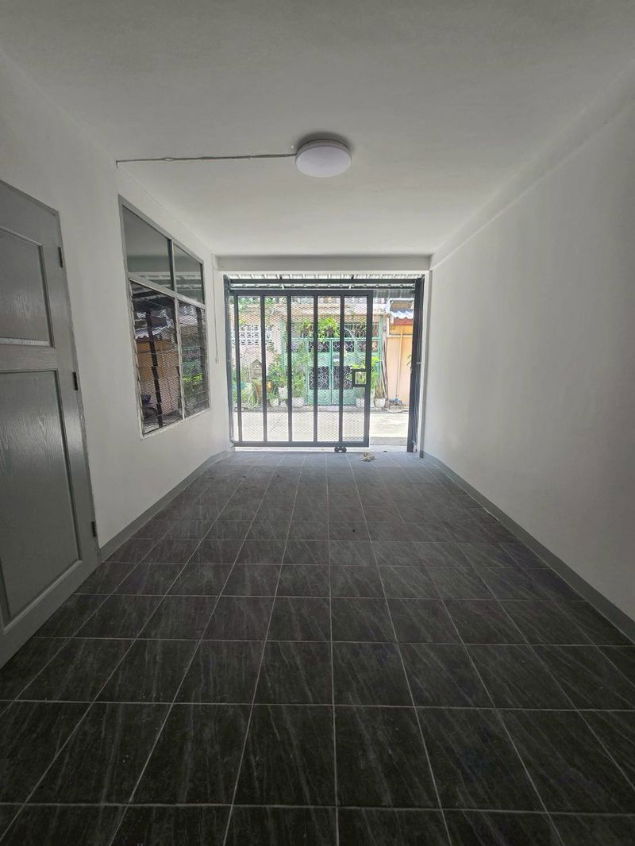 รูป  ให้เช่าทาวน์เฮ้าส์ 2 ชั้น ซอยประชาราษฎร์บำเพ็ญ 16 แยก 3  - รูปที่ 3/20