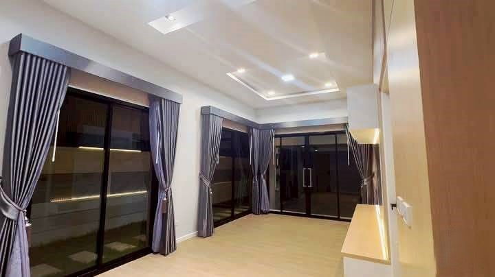 picture Single-storey modern-style house for sale in Aurahouse 32 project. Land area: 60.8 square wah - 7/15