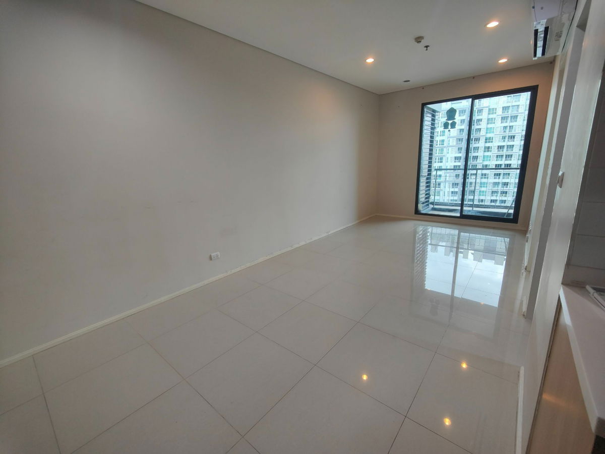 รูป ปล่อยขาย วิลลา อโศก ใกล้ MRT เพชรบุรี, 1 ห้องนอน 1 ห้องน้ำ, 52.35 ตรม., ชั้นที่ 35 - รูปที่ 3/30