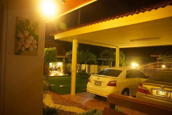 รูป 🎉 ขายบ้านเดี่ยว 2 ชั้น พร้อมที่ดิน เฟอร์นิเจอร์ และเครื่องใช้ไฟฟ้าครบ พร้อมเข้าอยู่! 🏡 - รูปที่ 16/30