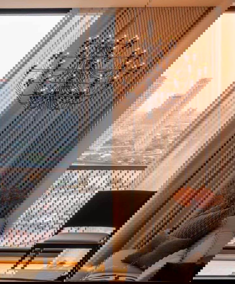 picture  Noble Revo                    Silom - 5/5