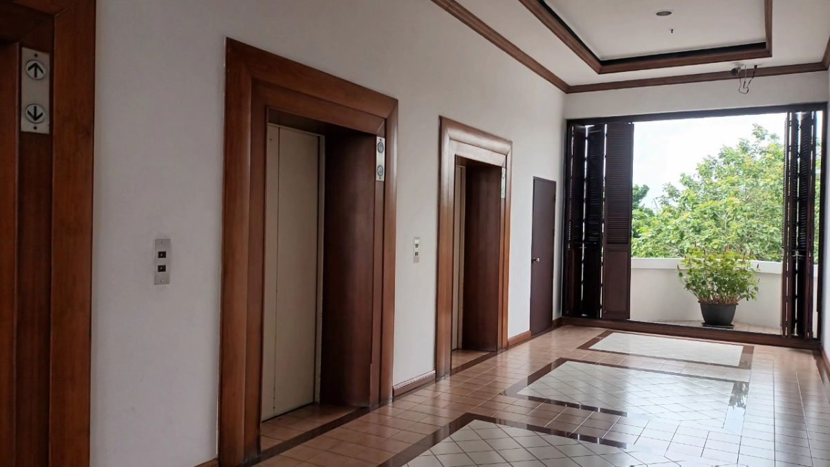 รูป ขายสลินธาราคอนโดมิเนียม พระราม 3 พร้อมเฟอร์นิเจอร์ 5 ห้องนอน 4 ห้องน้ำ เนื้อที่ 290 ตรม. ราคา 22 ลบ. - รูปที่ 17/33