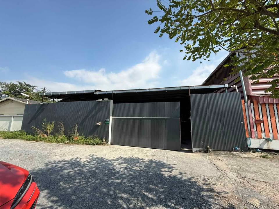 picture rent warehouse area 450 sqm. at Soi NaKornLung8 - 1/12