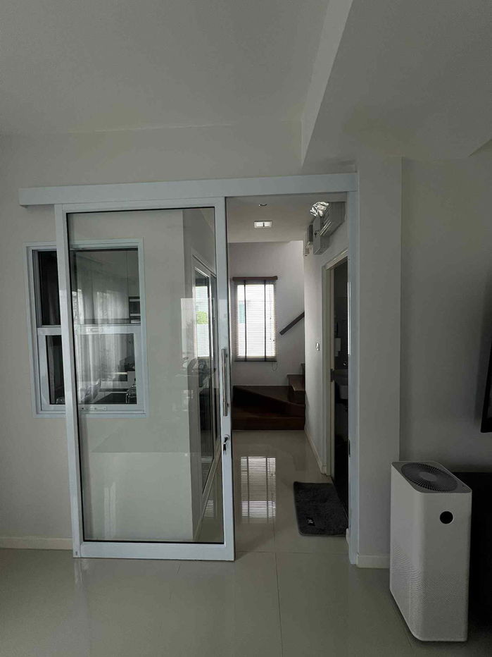 รูป ให้เช่าบ้านเดี่ยว Inizio สันกำแพงสายใหม่ | แต่งครบ Built-in ทั้งหลัง ฟรี! แม่บ้าน+คนสวน+เน็ต - รูปที่ 6/20