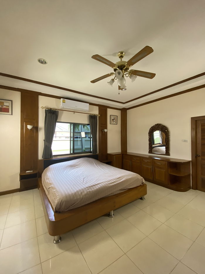 picture Pool Villa for Rent 3 Bedrooms in East Pattaya - 6/9