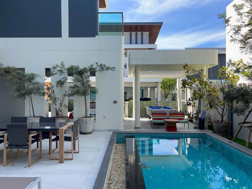 รูป ขายบ้านหรูพัทยา ทำเลทอง ใกล้อ่างเก็บน้ำมาบประชัน ที่สุดของความเป็นส่วนตัว ดีไซน์ทันสมัย ตอบโจทย์ไลฟ์สไตล์ไฮเอนด์ - รูปที่ 3/35