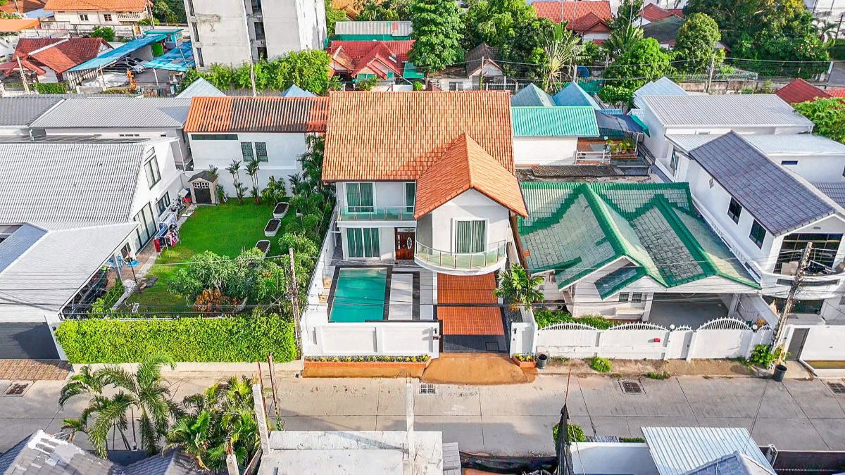 รูป พูลวิลล่า 2 ชั้น สำหรับขาย ในพัทยา – ย่านพระตำหนัก/เทพประสิทธิ์ ทำเลดีเยี่ยม ใกล้ทะเล ห้างสรรพสินค้า ตลาด และแหล่งไลฟ์สไตล์มากมาย - รูปที่ 32/32