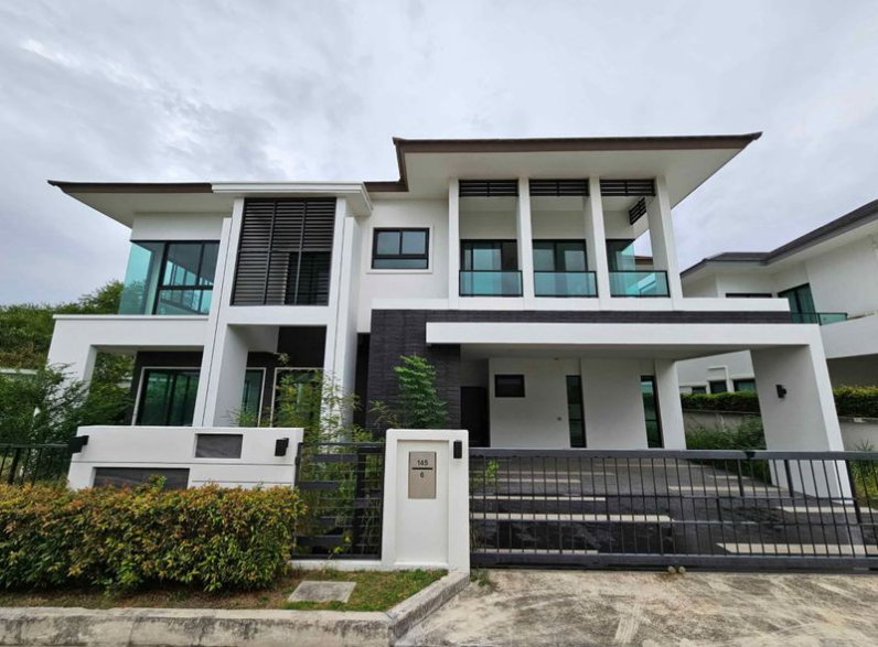ขายบ้านเดี่ยว : บ้านเดี่ยวมือสองหลังใหญ่ โครงการ มบ.คาซาลูนา เมสโต  ชลบุรี 