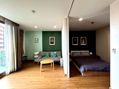 Condos for rent 700 Year Sports Arena Chiang Mai : The Nimmana condo for rent ! 1Bedroom in nimman with pool view : Tel. +66823899314 (Boo)