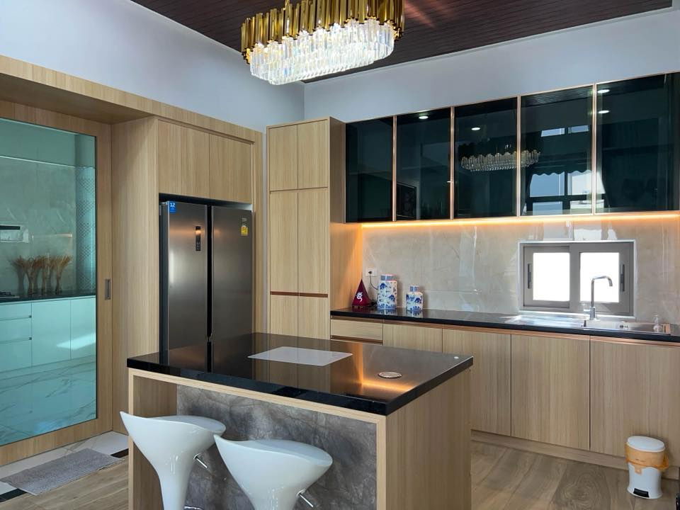 รูป ขายบ้านหรูพัทยา ทำเลทอง ใกล้อ่างเก็บน้ำมาบประชัน ที่สุดของความเป็นส่วนตัว ดีไซน์ทันสมัย ตอบโจทย์ไลฟ์สไตล์ไฮเอนด์ - รูปที่ 13/35