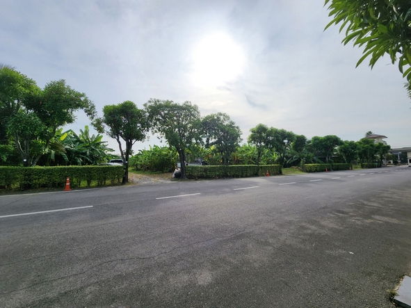 picture FOR RENT  LAND PROPERTY  100000 BAHT per MONTH - 3/8