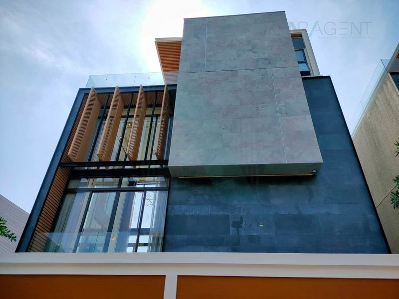 Houses for sale : 📌 For Sell House THE PRIMARY V 4-story 4 bedroom 7 bathroom