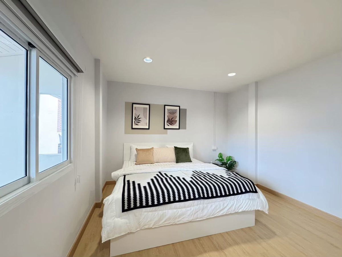 รูป #R8404 🎉 231268 ให้เช่าบ้าน Soi Chok Amnuai (Huai Khwang) - รูปที่ 9/9