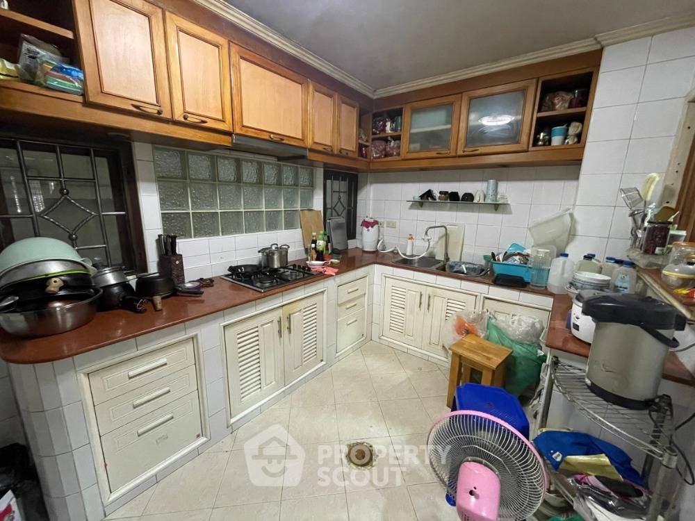 รูป ทาวน์เฮ้าส์ 3-ห้องนอน ใน สวนหลวง (ID 1994407) - รูปที่ 1/8