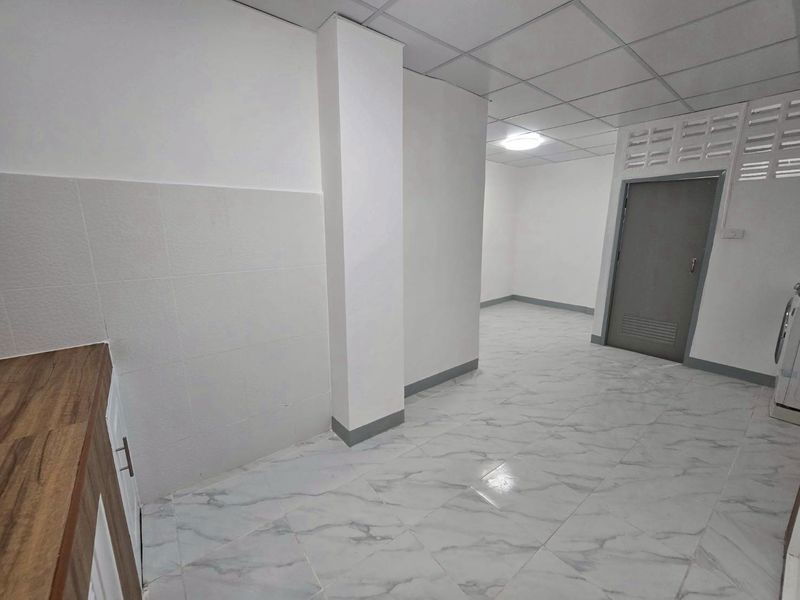 รูป  ให้เช่าทาวน์เฮ้าส์ 2 ชั้น ซอยประชาราษฎร์บำเพ็ญ 16 แยก 3  - รูปที่ 13/20