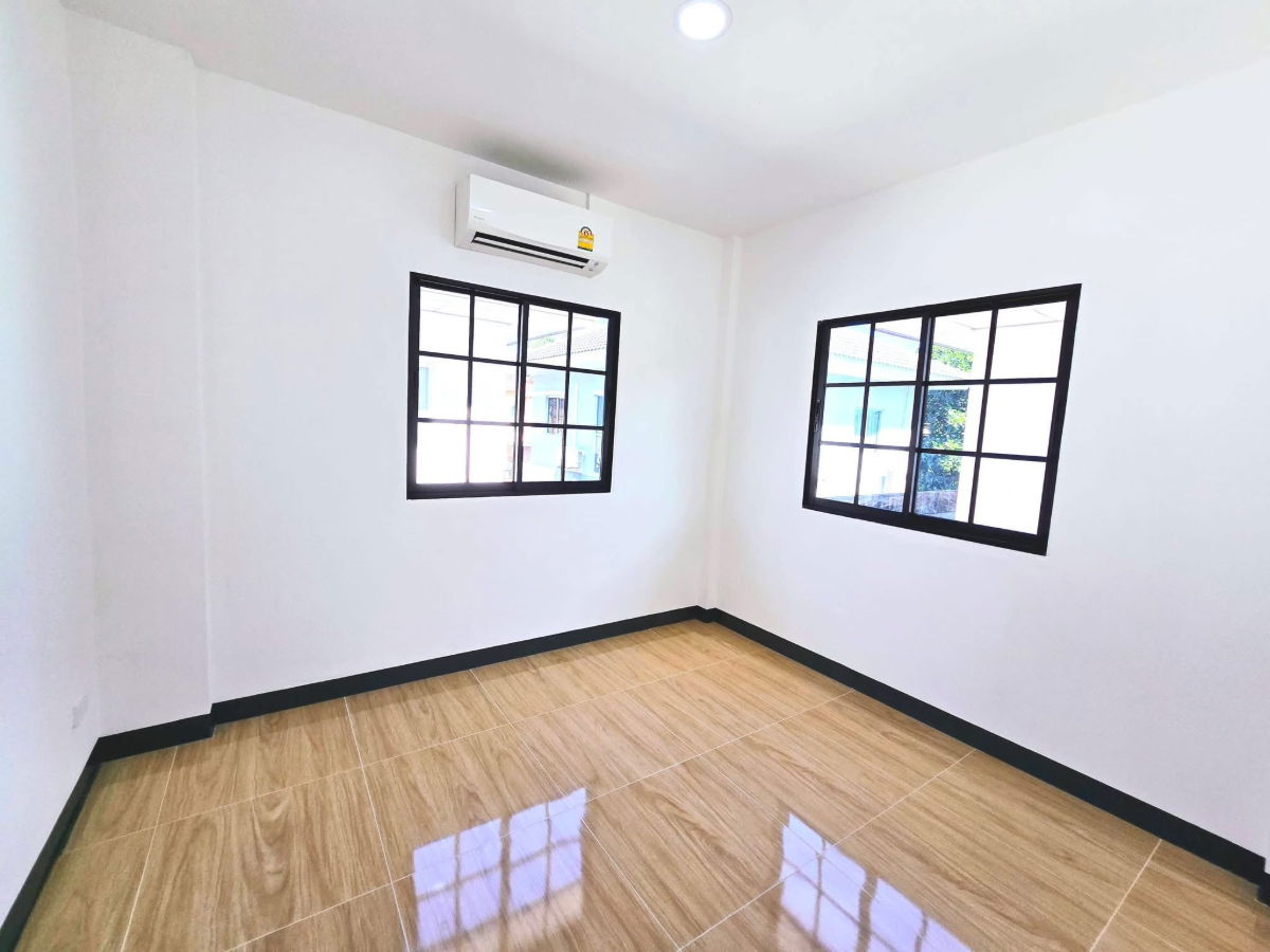 รูป 🏡 ขายบ้านเดี่ยว 2 ชั้น รีโนเวทใหม่   📍 🦁 ใกล้ ซาฟารีเวิลด์   ✨ พร้อมเข้าอยู่ ทำเลดี เดินทางสะดวก - รูปที่ 12/16