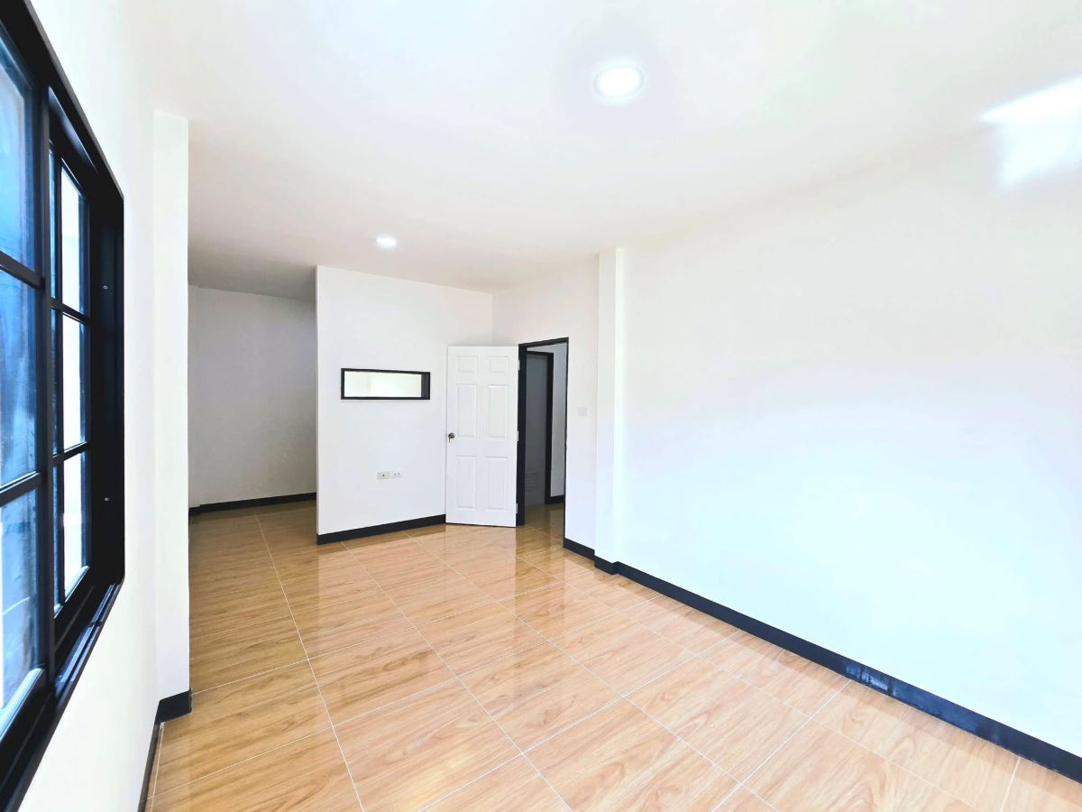 รูป 🏡 ขายบ้านเดี่ยว 2 ชั้น รีโนเวทใหม่   📍 🦁 ใกล้ ซาฟารีเวิลด์   ✨ พร้อมเข้าอยู่ ทำเลดี เดินทางสะดวก - รูปที่ 13/16