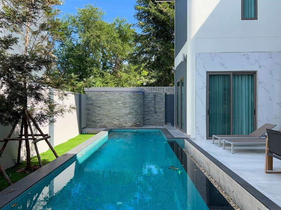 รูป ขายบ้านหรูพัทยา ทำเลทอง ใกล้อ่างเก็บน้ำมาบประชัน ที่สุดของความเป็นส่วนตัว ดีไซน์ทันสมัย ตอบโจทย์ไลฟ์สไตล์ไฮเอนด์ - รูปที่ 4/35