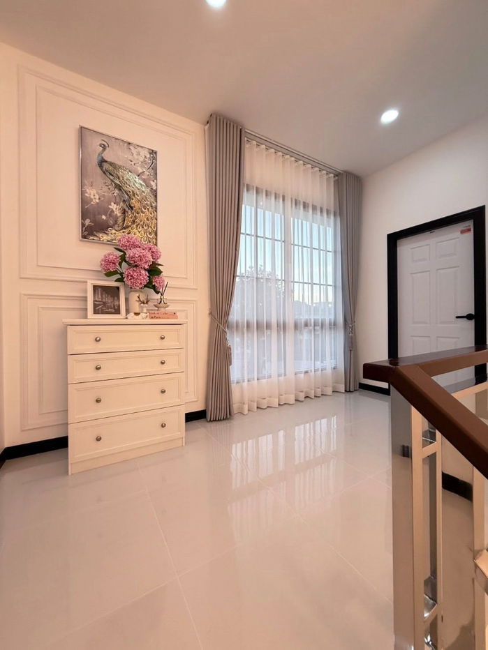 รูป ขายบ้านเดี่ยวสร้างใหม่ในพัทยา แถมเฟอร์นิเจอร์ยกชุด ทำเลดี พิกัด ซอยพรประภานิมิตร 16  - รูปที่ 21/34