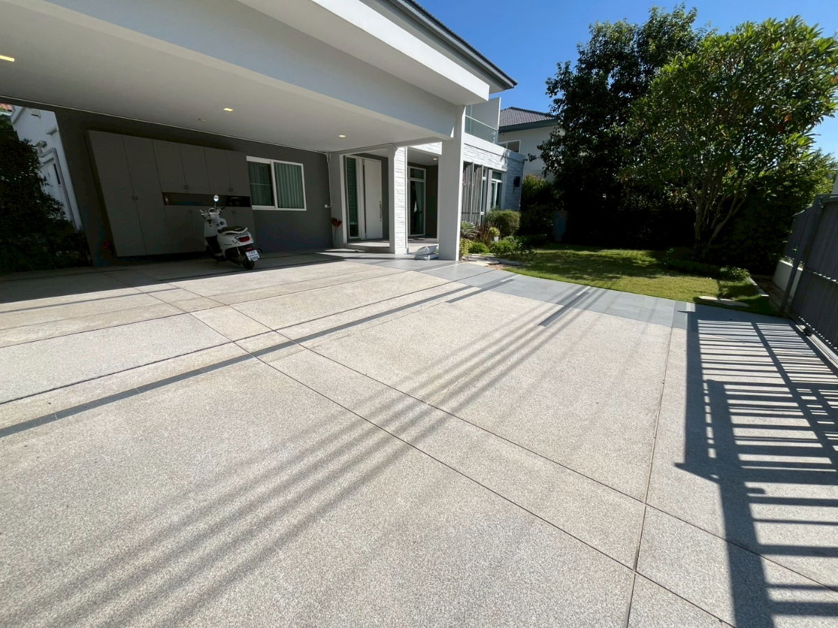 รูป บ้านเดี่ยว 2 ชั้น Mantana 2 Motorway | 4 นอน 6 จอด | 286 ตร.ม. | ใกล้ New Krungthepkreetha - รูปที่ 2/11