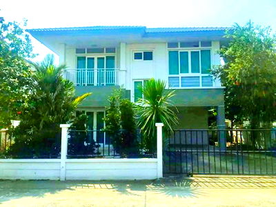 เช่าบ้านเดี่ยว บางบัวทอง นนทบุรี : เดอะบ้านเดี่ยว 2 ชั้น 53 ตร.ว. เกรทไลฟ์ บางบัวทอง 2.8 กม.ติดถนนบ้านกล้วย-ไทรน้อย 212 ตร.ม. รร.เทพพิทักษ์ 1.5 กม. พร้อมเฟอร์ฯ 3 นอน 3 น้ำ