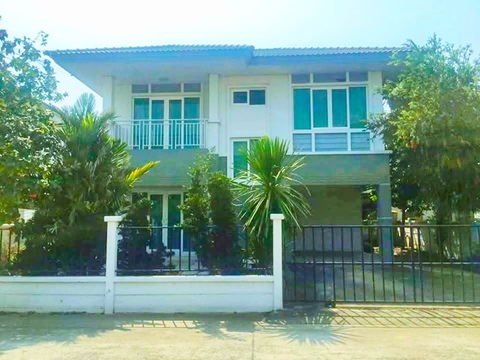 เดอะบ้านเดี่ยว 2 ชั้น 53 ตร.ว. เกรทไลฟ์ บางบัวทอง 2.8 กม.ติดถนนบ้านกล้วย-ไทรน้อย 212 ตร.ม. รร.เทพพิทักษ์ 1.5 กม. พร้อมเฟอร์ฯ 3 นอน 3 น้ำ