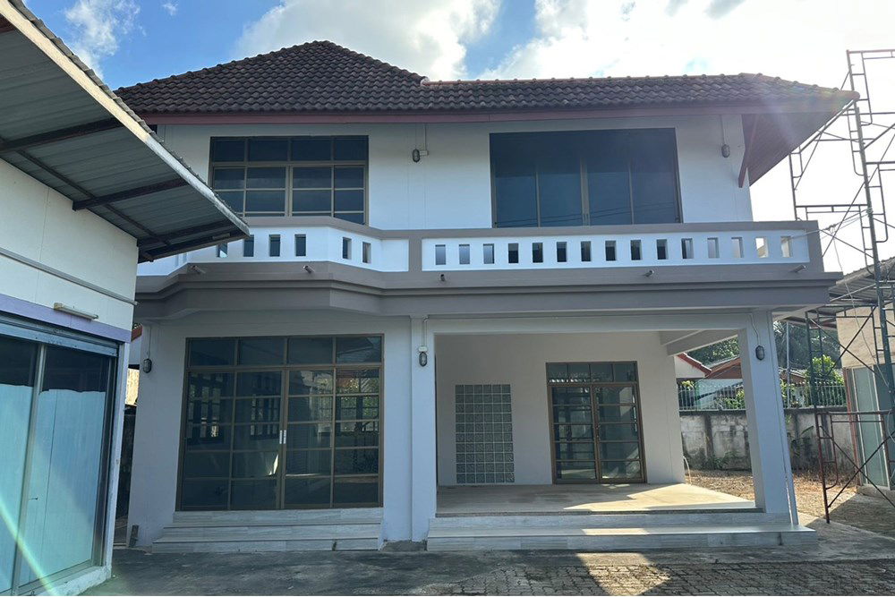 picture [920121001-2400] 3-beds House with a big space for lease in Plai Laem - 13/23