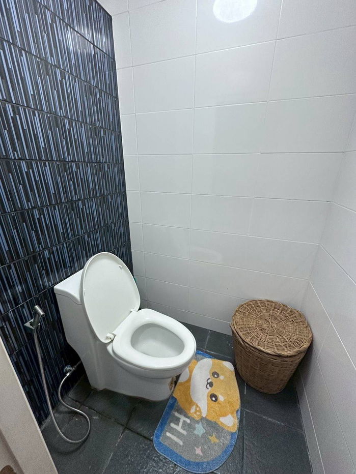 รูป T114 ให้เช่าคอนโด The Trust Condo Ngamwongwan (เดอะ ทรัสต์คอนโด งามวงศ์วาน) ใกล้กระทรวง ห้องสวย เฟอร์ครบ มีเครื่องซักผ้า - รูปที่ 5/6