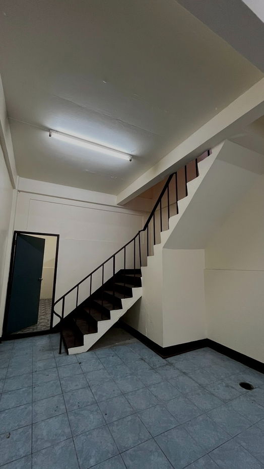 รูป นูรียาเฮ้าส์ ติดถนนใหญ่ ใกล้แอร์พอตลิ้งค์รามคำแหง - รูปที่ 3/11