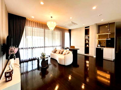 Houses for rent Bangkok : House for Rent Grand Bangkok Boulevard Krungthepkreetha, 5 Bedroom 127 Sqw 604 Sqm Fully Furnished Near Srinakarin, Romklao, Lat Krabang : MF25R-005