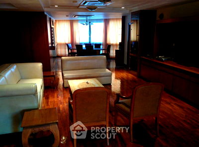 Condos for rent : 3-BR Condo at President Park Condominium near MRT Queen Sirikit National Convention Centre (ID 2501396)