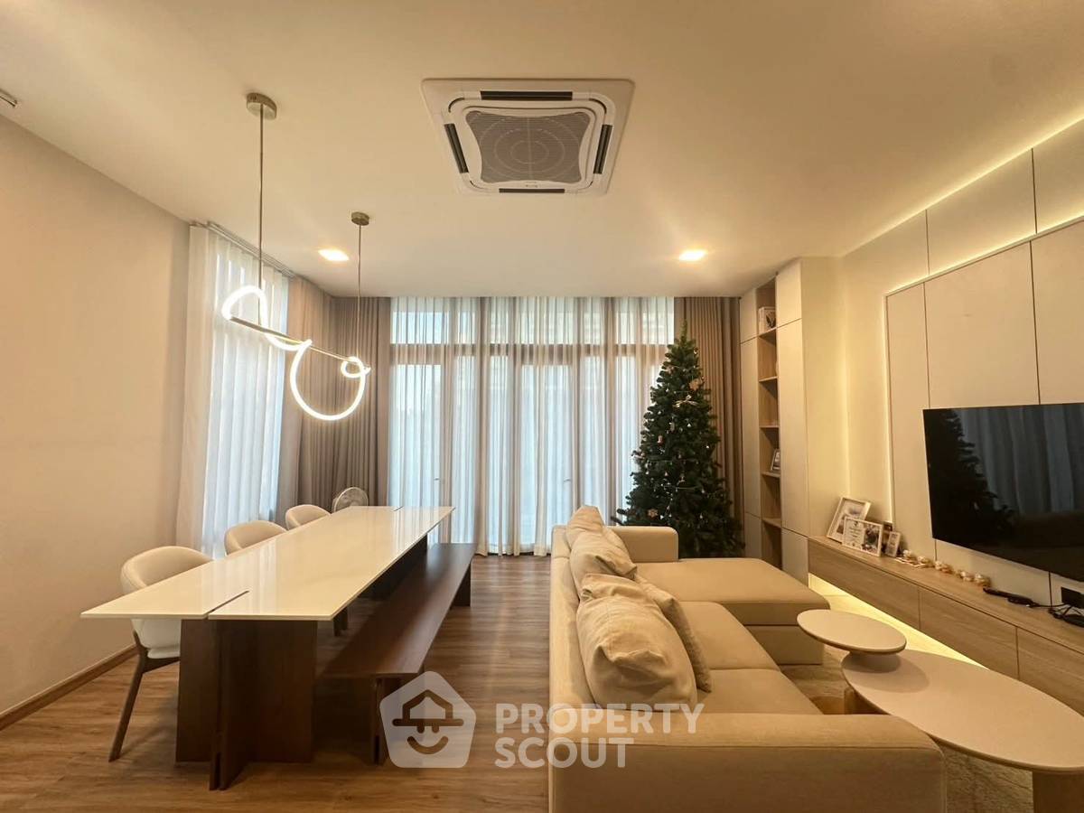 รูป ทาวน์เฮ้าส์ 6-ห้องนอน ที่ พาทิโอ รัชโยธิน ใกล้ BTS เสนานิคม (ID 2483198) - รูปที่ 9/36