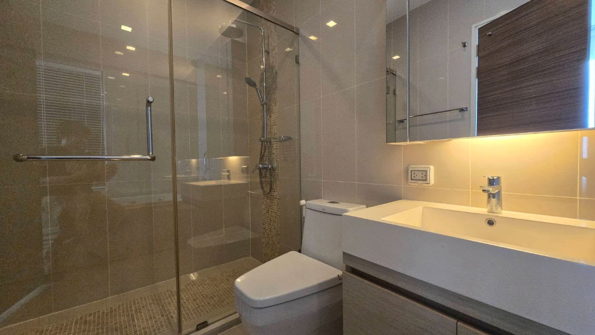 picture 🏢📍 Q Asoke | 🚇 Near MRT Phetchaburi | 💰 Rent: 48,000 THB/month | Property Code: RS4371 - 13/17