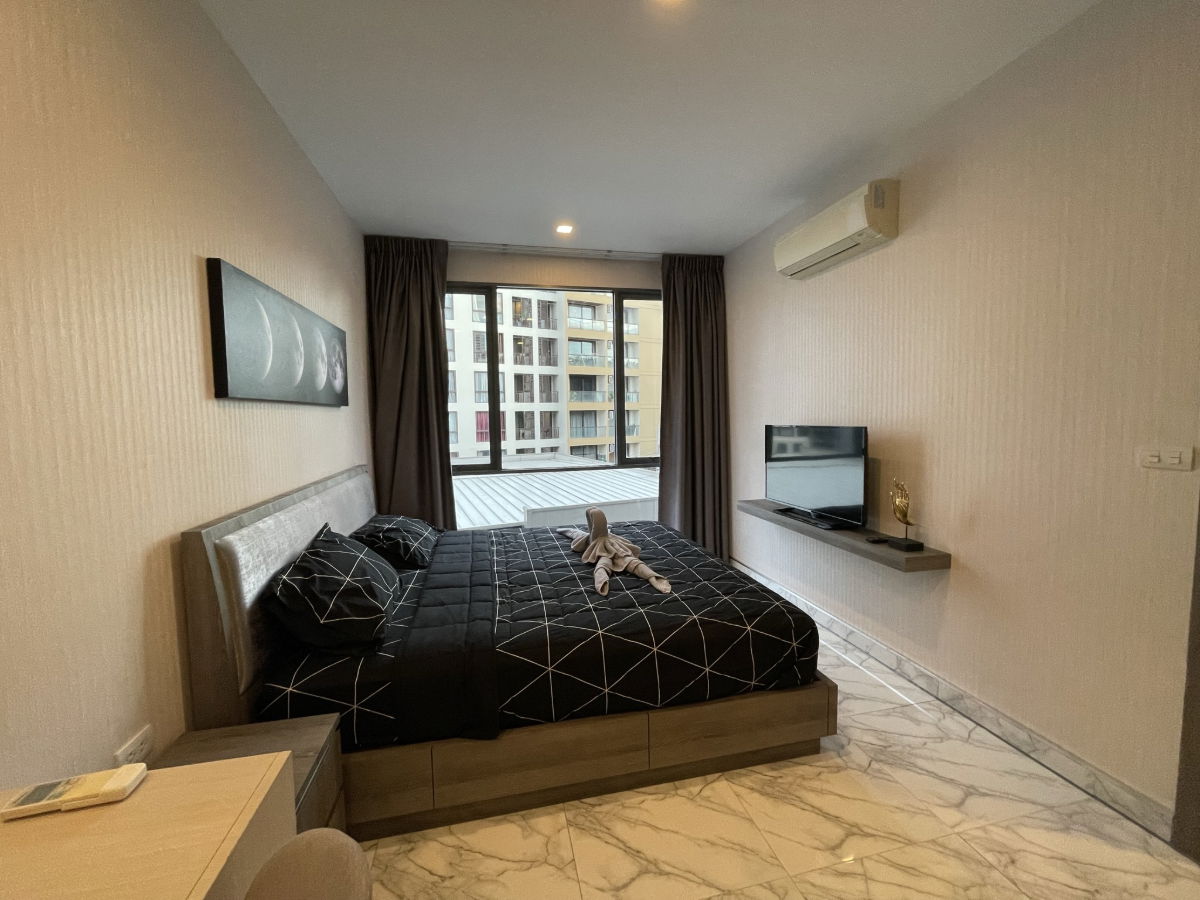 รูป 🔥ขายด่วนคอนโด 1 ห้องนอน ลดราคาถึง 300K🔥 เดินเพียงไม่กี่ก้าวถึง MRT ศูนย์สิริกิติ์ - U1170868 - รูปที่ 2/14