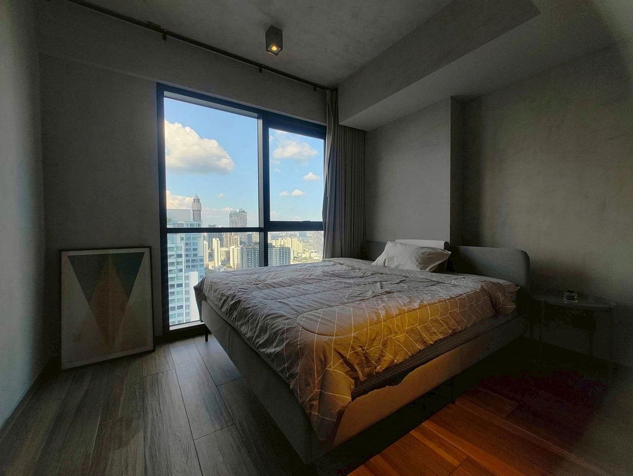 รูป LTH14014 – Condo for Rent | Lofts Asoke | 130 sqm | 3 Beds 2 Baths | Near BTS Asoke | 130K/Month | คอนโดให้เช่า ลอฟท์ อโศก - รูปที่ 4/6
