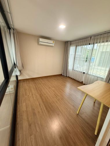 3-bed townhouse for rent, 195 sqm, 20 sq wah, Patio Phatthanakan 32