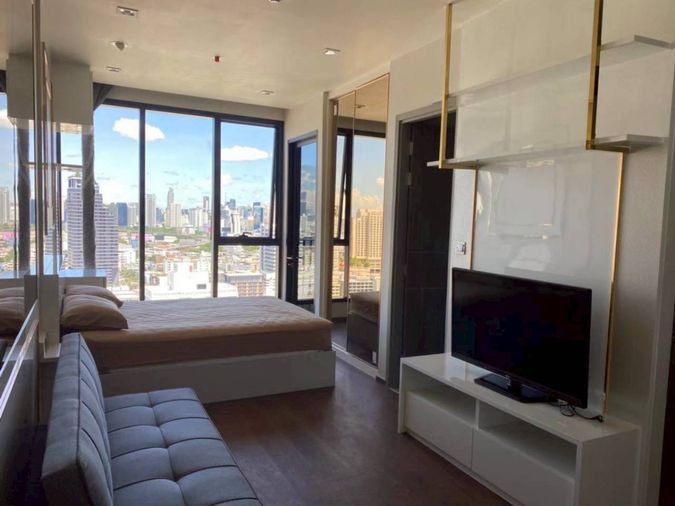 🔥 Available Rent🔥Ideo Q Victory Studio 29.69sqm. 24K/Month Only Call Ms Angel(Aumi)0658209572