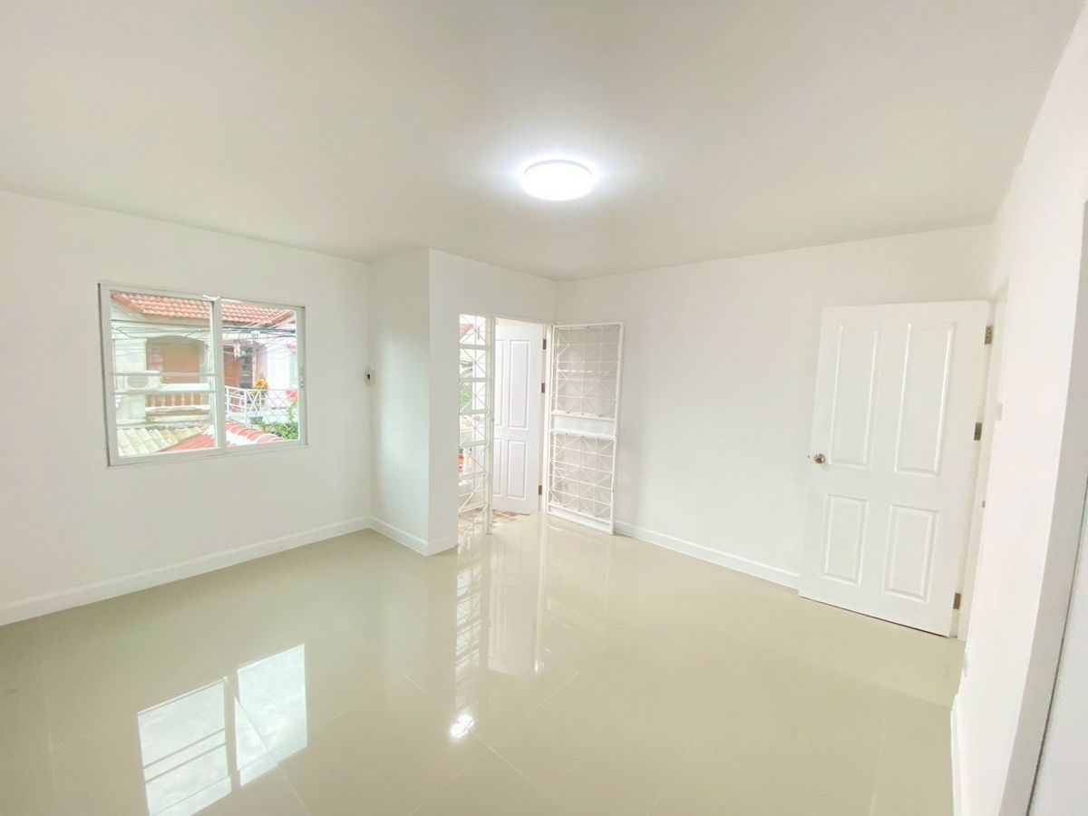 รูป 🏡 ขายทาวน์เฮ้าส์ 2 ชั้น ดอนเมือง – สรงประภา 💰 ราคาพิเศษ 2.2 ล้าน 🚆 ดอนเมือง ✈️ สนามบินดอนเมือง - รูปที่ 4/7