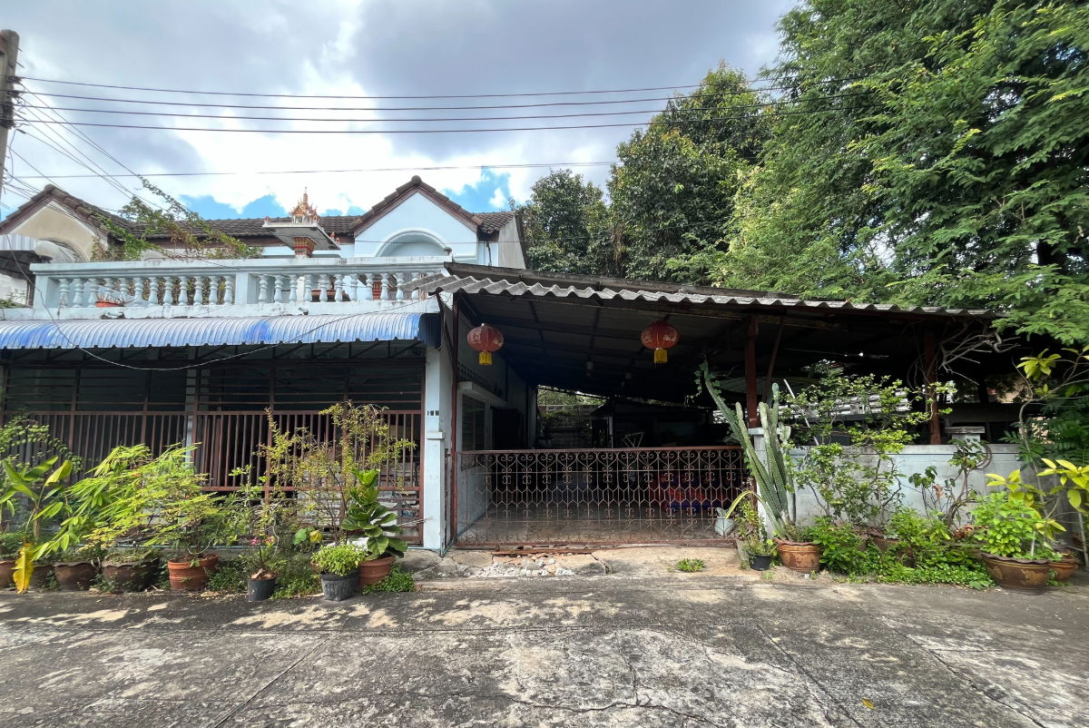 รูป ขายที่ดินพร้อม ทาวน์เฮ้าส์ 2 ชั้นหลังมุม 50 ตรว.ซอยอินทามระ 43 แขวงรัชดาภิเษกรัชดาภิเษก เขตดินแดง กรุงเทพฯ ราคา 9,999,000 บาท - รูปที่ 4/10