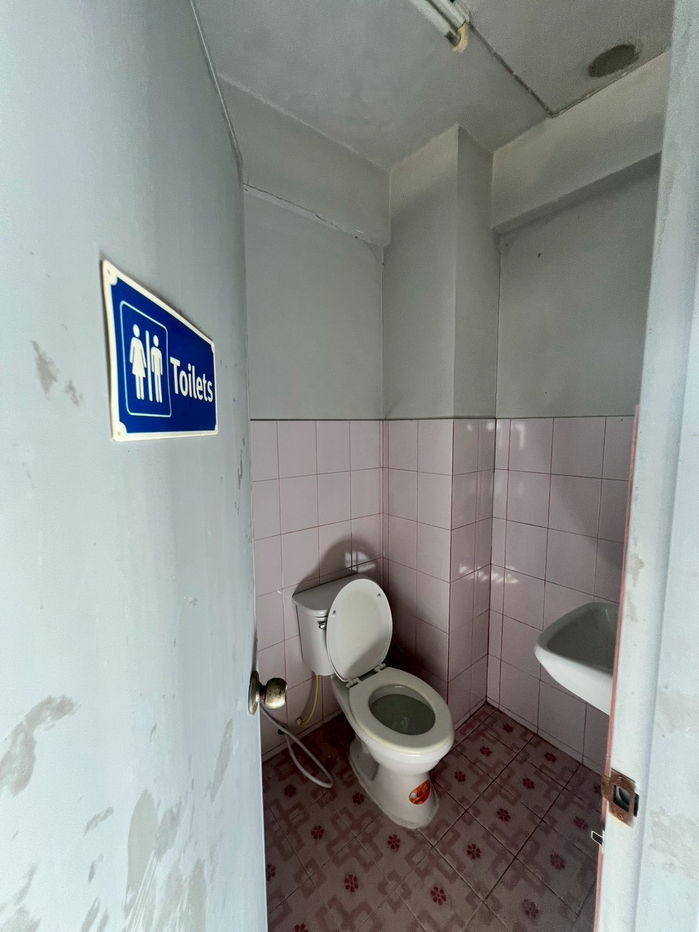 รูป ขาย อาคารพาณิชย์ 4 ชั้น 2 คูหา พร้อมชั้นลอย ทำเลธุรกิจ คลองสี่ รังสิต - รูปที่ 2/13