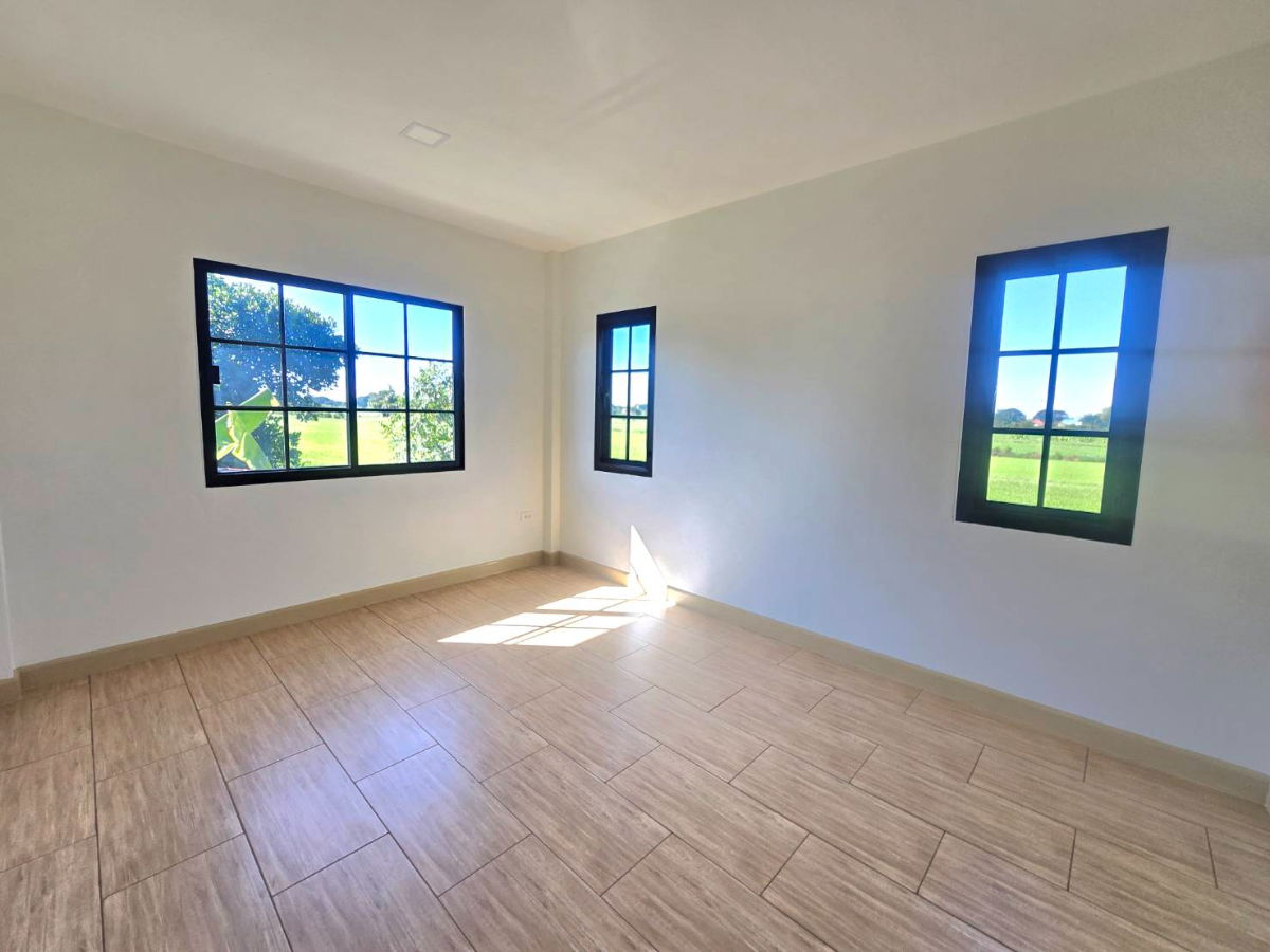 รูป ้บ้านเดี่ยวนิมิตใหม่40 โฮม5 หมู่บ้านเคซี.การ์เด้นโฮม บ้านรีโนเวทใหม่ทั้งหลัง แถมฟรีเฟอร์นิเจอร์ พื้นที่กว้างมากทำเลดี - รูปที่ 38/44