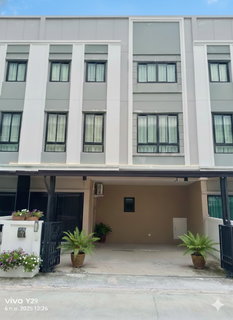 ขายทาวน์โฮม / โฮมออฟฟิศ 3 ชั้น บางนา ไบรตัน บางนา กม.26 ใกล้ทางด่วน