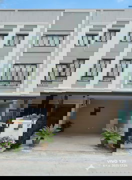 ขายทาวน์โฮม / โฮมออฟฟิศ 3 ชั้น บางนา ไบรตัน บางนา กม.26 ใกล้ทางด่วน