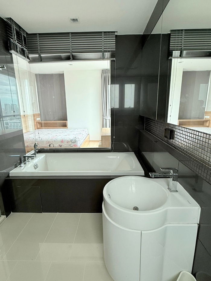 picture Code: KJ10311  for rent Rhythm Phahol - Ari 🔥🔥 Line ID: @kjcondo (with @)🔥🔥 - 13/15