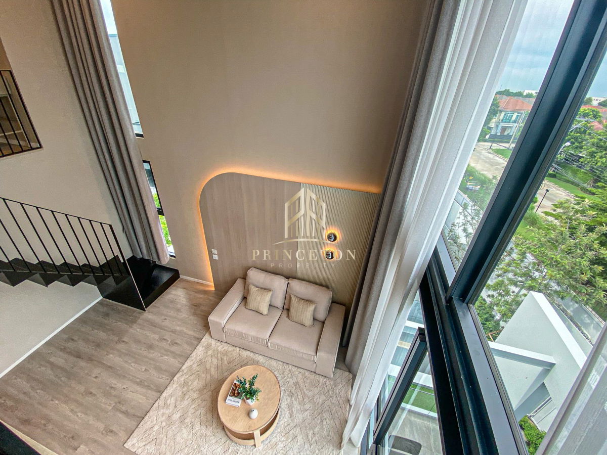 รูป ขายด่วนพร้อมผู้เช่าบ้านหรู วีเว่ กรุงเทพกรีฑา ติดโรงเรียน Wellington 4 ห้องนอน แปลงมุม  - รูปที่ 41/47