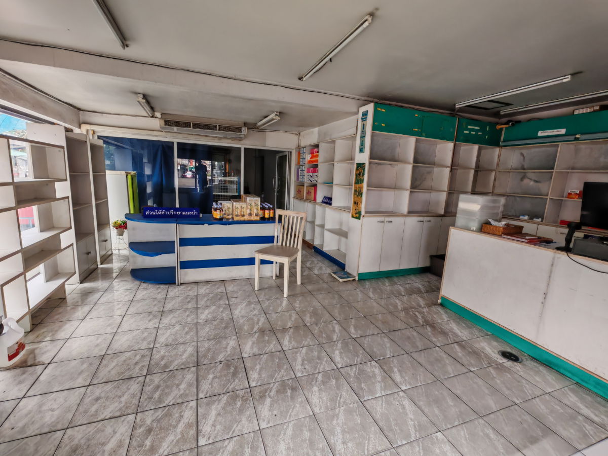 รูป ทำเลดี ติดถนนใหญ่ หน้ากว้าง ตึกแถว อรุณอัมรินทร์  - รูปที่ 1/12