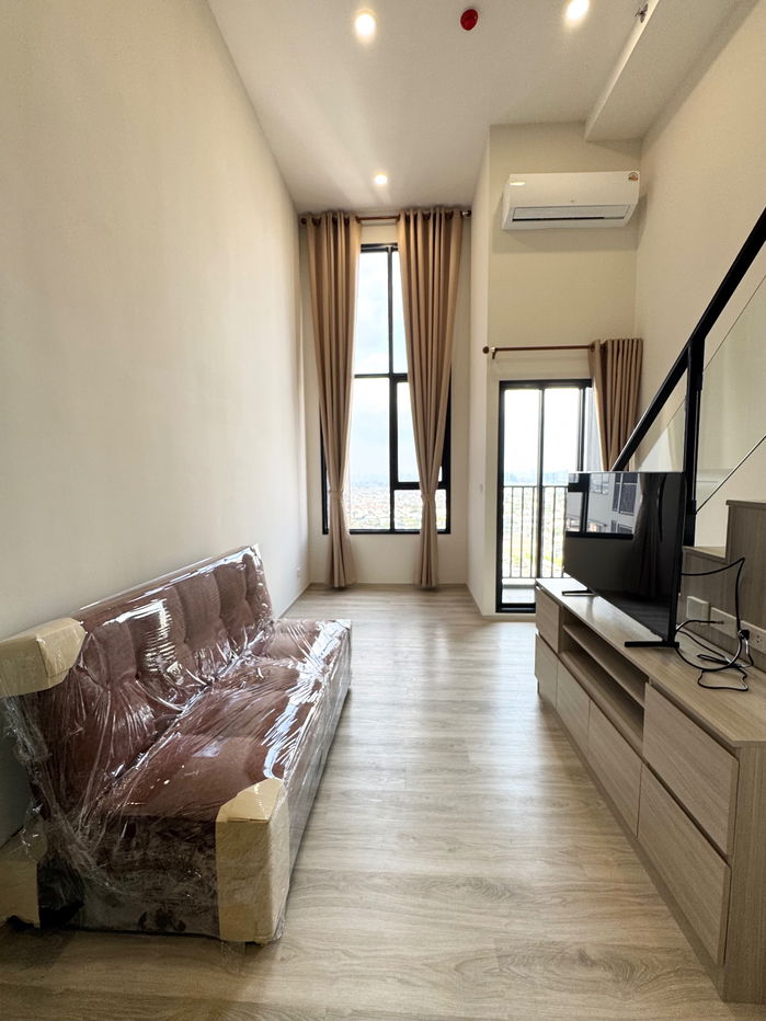 picture Cpndo Origin Plug & Play Srinakarin  For Rent Duplex Room - 1/14