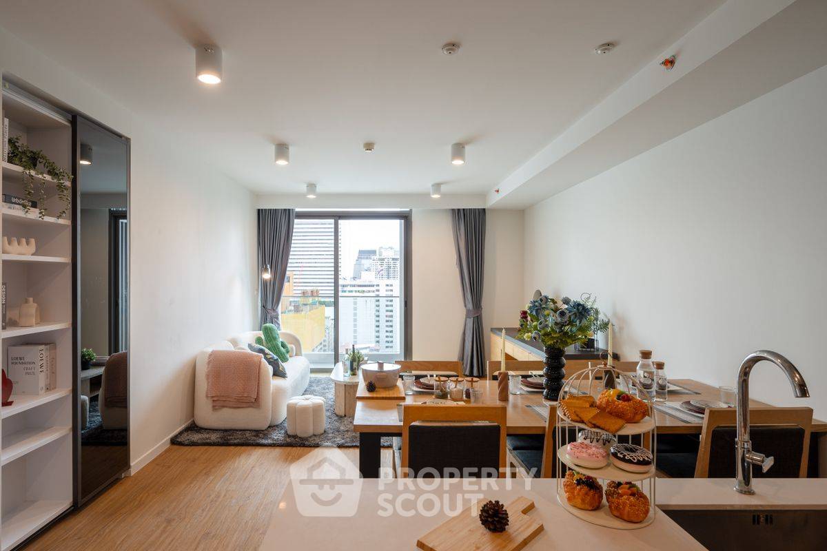 รูป คอนโด 2-ห้องนอน ที่ ไซมิส สุรวงศ์ ใกล้ MRT สามย่าน (ID 2502048) - รูปที่ 1/32