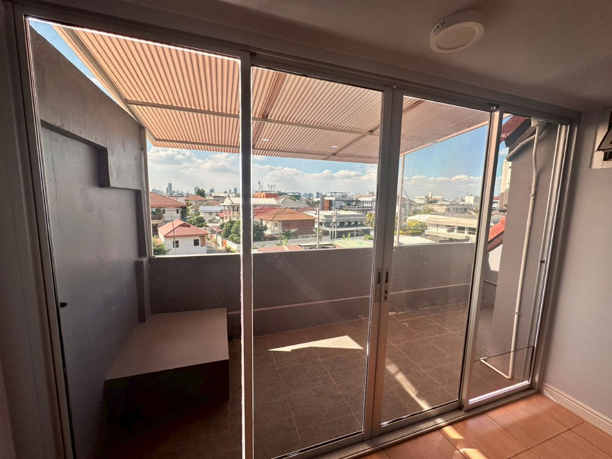 รูป 🏢 ให้เช่า Home Office 4 ชั้น ทำเลดี เชื่อมต่อรัชดา - ห้วยขวาง - ลาดพร้าว - รูปที่ 13/20